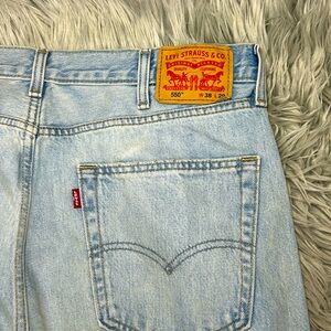 Men’s Levi’s Classic 550 5 Pocket Light Blue Wash Jeans